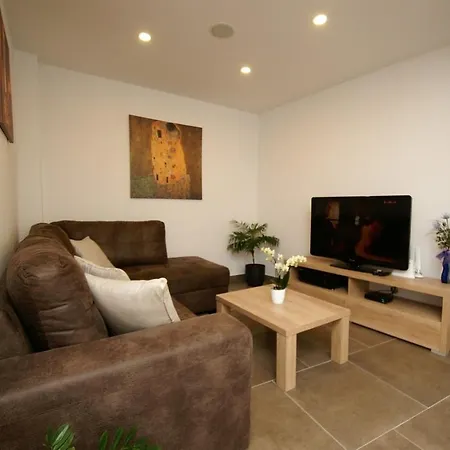 Apartment Lux D&M-Comfy & Relaxing Daire Brela